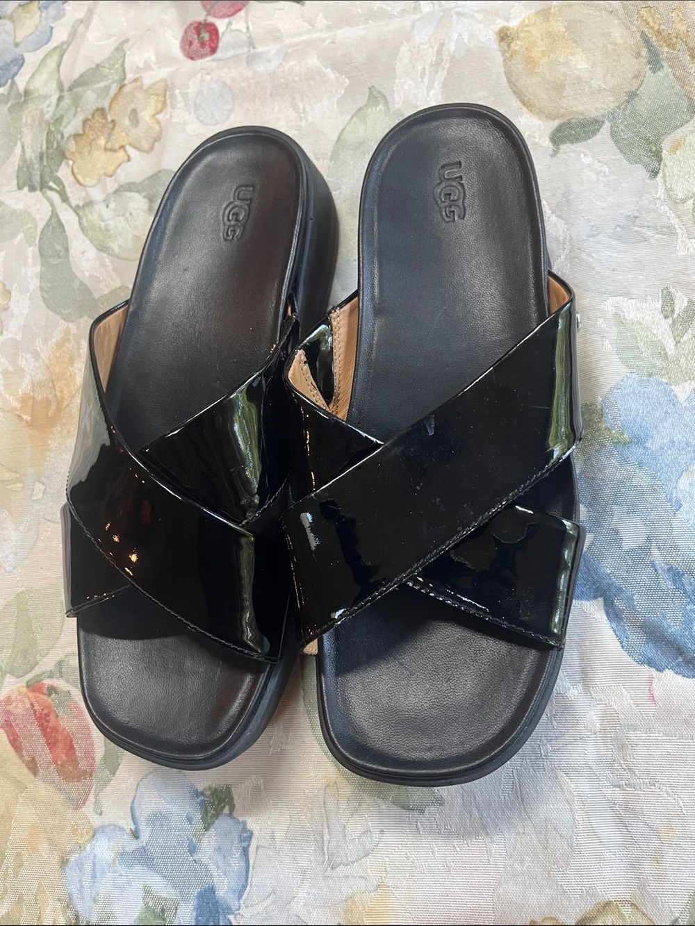 UGG Emily Women's Black Patent Crisscross Slides